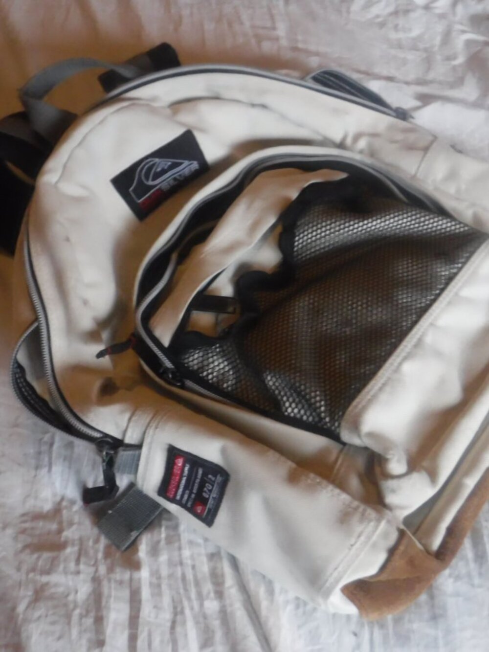 Quicksilver Beige Boarding compant Backpack Beige Pre Owned